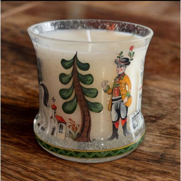 Vintage Dutch Colonial Village Glass Candle 10oz Jasmine Green Apple Scent - Picture 1 of 2